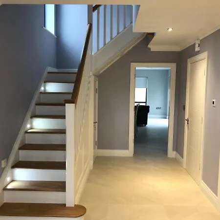 1 Luxurious In Family Πανσιόν *